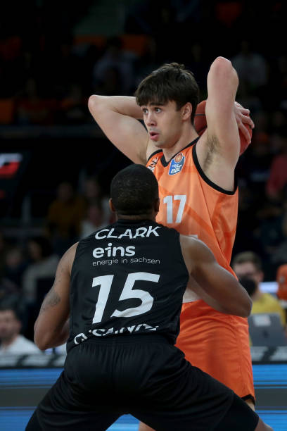 但因新任主 但因新任主