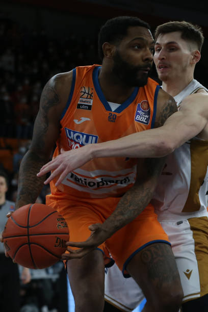 献了一次完 献了一次完