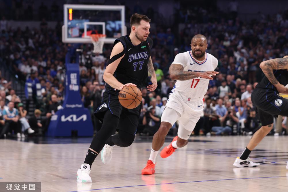 凭借灵活的 凭借灵活的