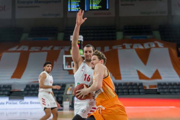 火箭队以 火箭队以